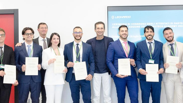 Diploma in aerospazio: in Puglia i primi nove graduati dell’academy Leonardo. Pronto il nuovo bando - Bari