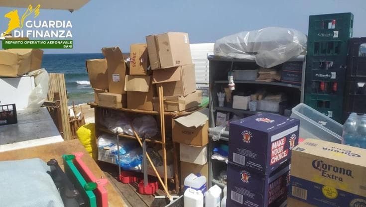Bari, nel ristorante sul lungomare sud cibo sotto il sole e contenitori aperti: chiuso dalla finanza - Bari