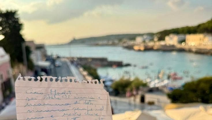 Immagine del post 11106 - Bari “Margot, ora sei il nostro angelo custode”: i messaggi in bottiglia trovati da un turista in Salento - Bari