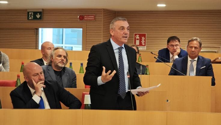 Immagine del post 25476 - Bari Condannato a 5 anni Oronzo Forte, incendiò portone dell’eurodeputato Ventola: “Giustizia è fatta” - Bari