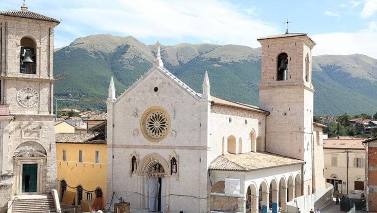 La basilica di San Benedetto di Norcia riapre nove anni dopo il terremoto: “Risanata ferita storica” - Bari