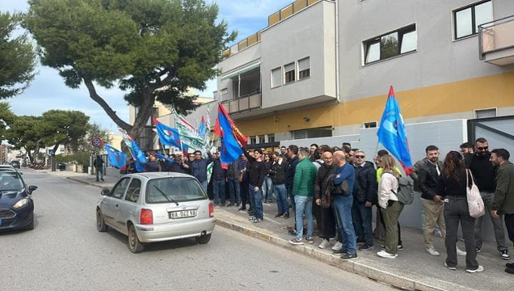 Immagine del post 26625 - Bari “Da Siemens nessuna risposta sul nostro futuro”, alla MerMec di Monopoli primo sciopero in 40 anni - Bari