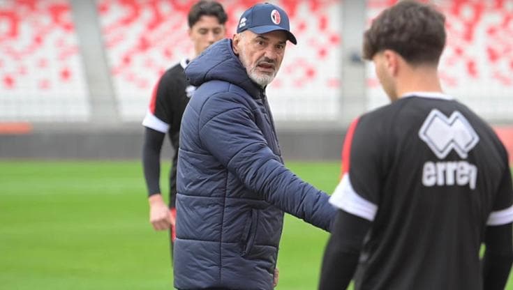 Il Bari di Vivarini debutta a Empoli. “Ho avuto poco tempo, ma partiamo da quanto c’è di positivo” - Bari