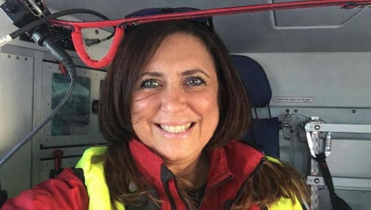 “Io, soccorritrice a Crans-Montana, avevo perso i capelli per la chemio e ora li dono alle vittime” - Bari