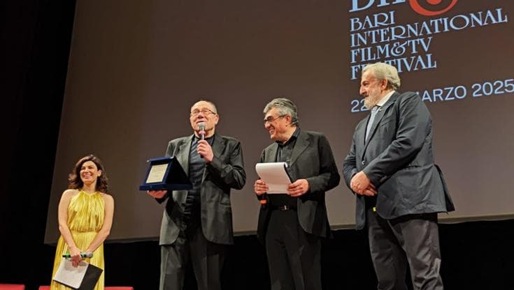Immagine del post 4957 - Bari Bif&st, sipario sul festival con una pioggia di premi da Angeliki Papoulia a Carlo Verdone - Bari