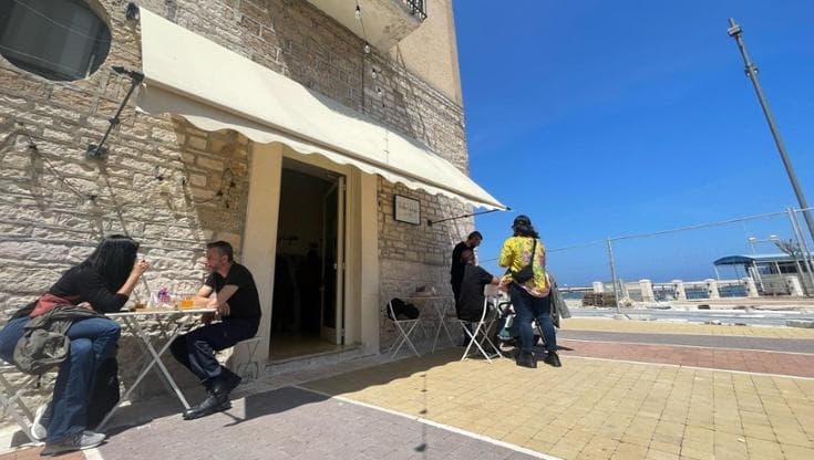Caffè e consigli della psicologa: l’idea di un bar a Santo Spirito. “La gente ha bisogno di ascolto” - Bari