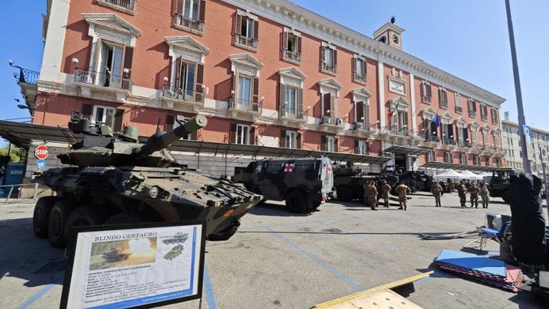 Carri armati ed elicotteri in piazza, a Bari il Villaggio dell’Esercito visitabile dal primo maggio - Bari