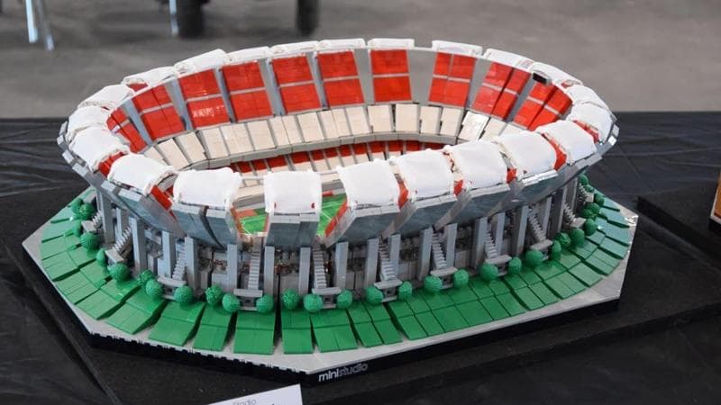 Immagine del post 19962 - Bari Lo stadio San Nicola di Bari realizzato con i Lego: “Seimila mattoncini, 72 giorni e tanta fantasia” - Bari
