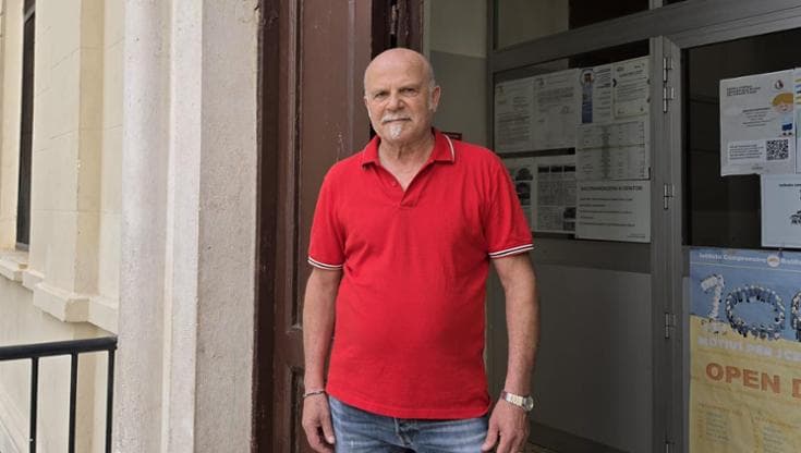 Immagine del post 22222 - Bari “Per 22 anni ho accolto ogni giorno i bambini del Balilla”: il “signor Nicola” va in pensione - Bari