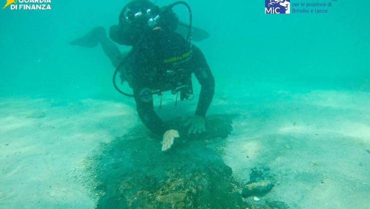 Salento, pezzi di artiglieria del Sei e Settecento recuperati in mare a Torre Mozza - Bari