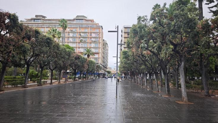 Bari, ancora una rissa con coltelli in piazza Umberto: almeno quattro persone coinvolte - Bari