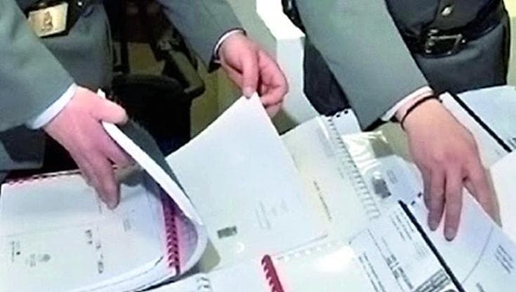 Immagine del post 11130 - Bari Banda delle false fatture, a Bari frode da 10 milioni di euro: c’era anche un direttore di banca - Bari