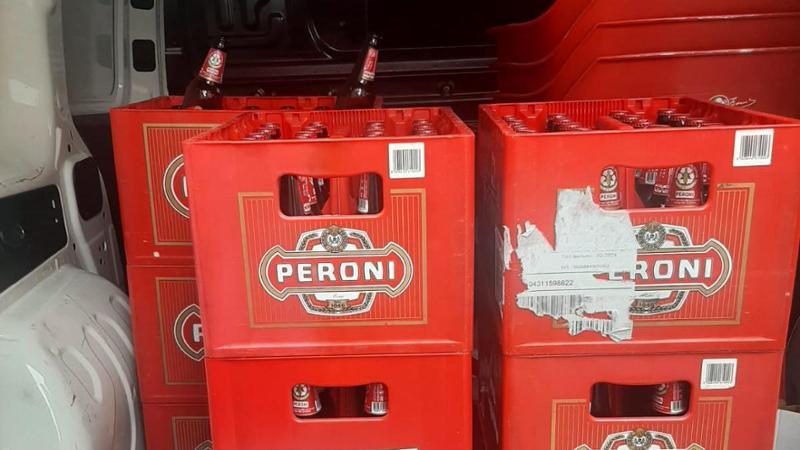 Immagine del post 11145 - Bari Bari, nuovo blitz nel circolo abusivo del quartiere Libertà: sequestrate 158 birre - Bari
