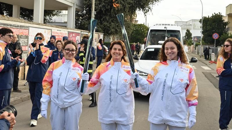Immagine del post 15470 - Bari Milano-Cortina, a Nardò mamma e figlie si passano la torcia: “Noi, protagoniste di un caso unico” - Bari