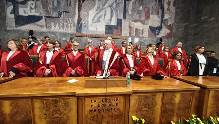 Immagine del post 16636 - Bari “Politica rivendica mani libere”: l’anno giudiziario a Bari si apre sulla riforma. Decaro: “Voto no” - Bari