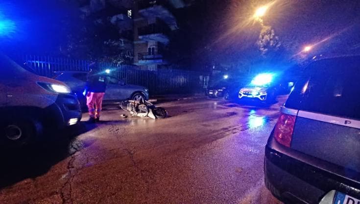 Immagine del post 5050 - Bari Bari, scontro tra auto e scooter all’incrocio: due minorenni feriti - Bari