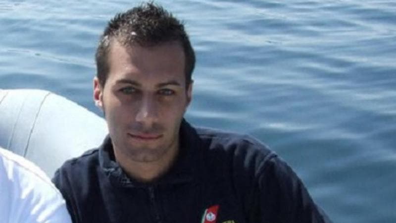 “Dopo 15 anni vogliamo verità”. Giuseppe Nanula morì in servizio in mare, l’appello della famiglia - Bari