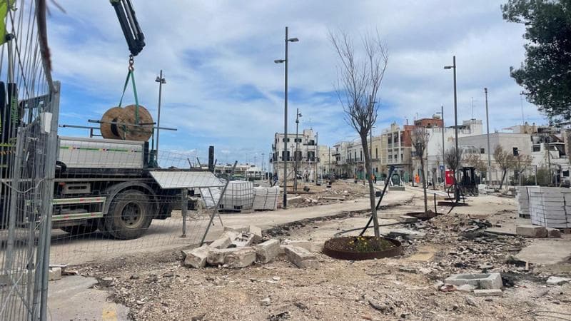 Immagine del post 18864 - Bari Lavori infiniti sul lungomare di Santo Spirito, dopo tre anni nuovo annuncio: “Finiti per l’estate” - Bari