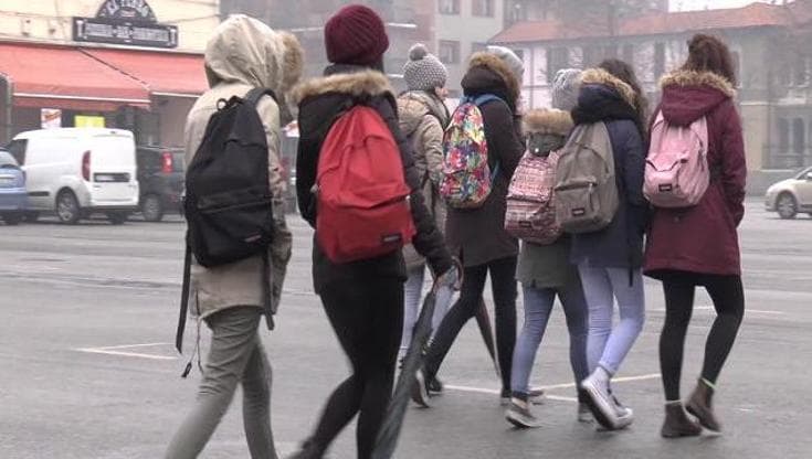 Immagine del post 18865 - Bari Lecce, studentessa aggredita da due coetanee per strada: ammonite le ragazze di 13 e 14 anni - Bari