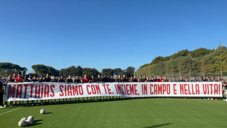 “Matthias siamo con te, in campo e nella vita”. Il Bari dedica un messaggio a Verreth - Bari