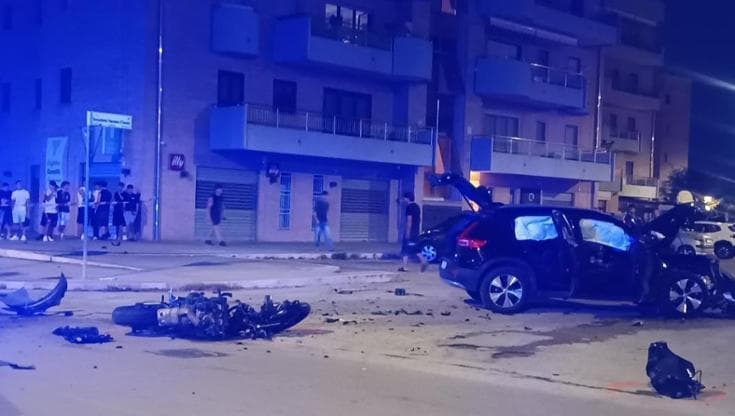 Schianto in moto contro un Suv, muore a 20 anni Giacomo Paolucci: l’incidente a Foggia - Bari