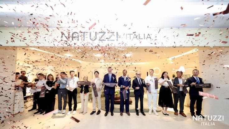 Immagine del post 23463 - Bari Natuzzi apre uno store di lusso in Cina: l’inaugurazione dopo il piano lacrime e sangue in Italia - Bari