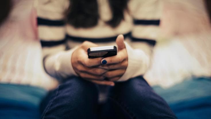 Immagine del post 26700 - Bari “Devono sapere al tg che sei morta”. Mesi di minacce social alla ex, 18enne indagato per stalking - Bari