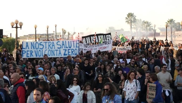 Immagine del post 26690 - Bari Nella Taranto smarrita mentre l’ex Ilva si spegne: “Qui abbiamo perso tutti” - Bari