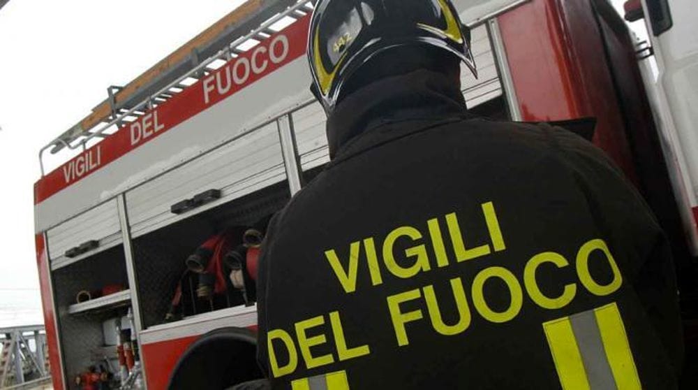 Incendio in una concessionaria di Terlizzi: distrutte numerose auto - Bari