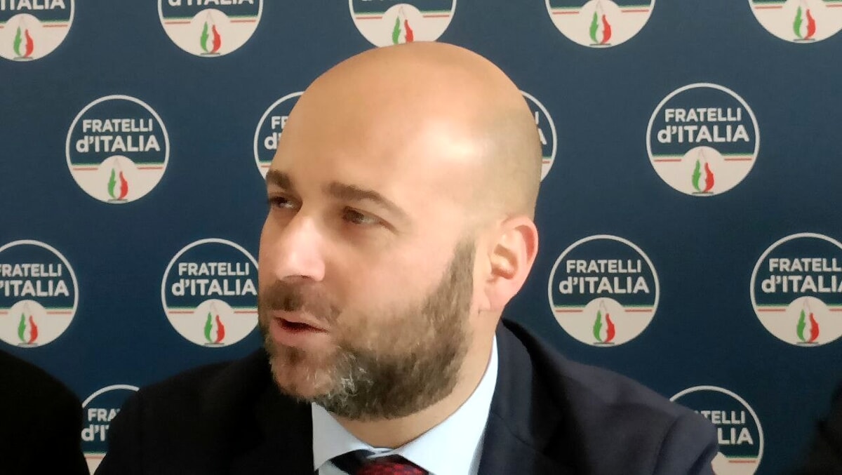 Immagine del post 1241 - Bari Lella e Tatarella si sfidano per il ruolo di coordinatore Fratelli d'Italia Bari. Picaro: "Confronto di idee" - Bari