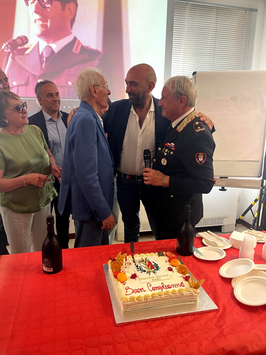 Immagine del post 1235 - Bari Lutto nella Polizia Locale di Bari: morto l'ex comandante Antonio Cavallo - Bari