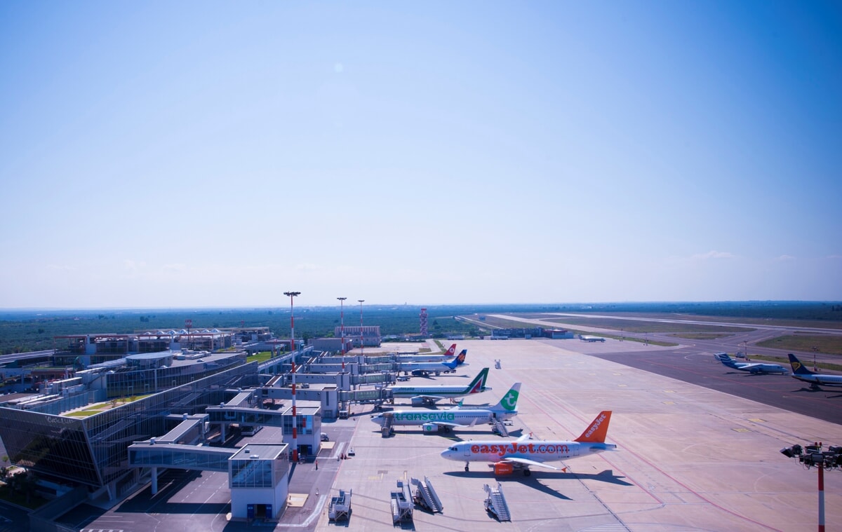 Immagine del post 1282 - Bari Aeroporto di Bari, il 2025 inizia con un record: "Registrati 419mila passeggeri in un mese" - Bari