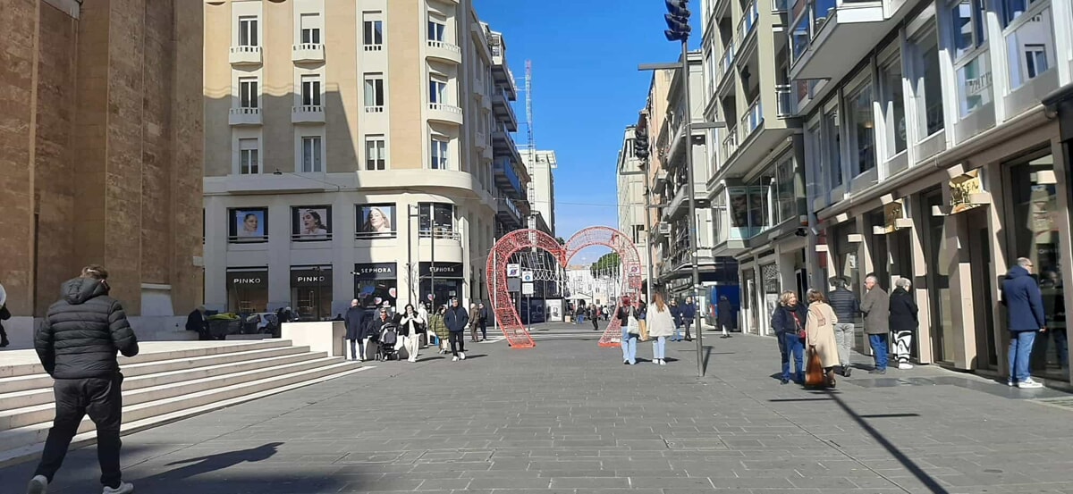 Immagine del post 1378 - Bari Bari Love Days, ecco le iniziative del Comune per San Valentino: "Il 14 febbraio festa per l'intera città" - Bari