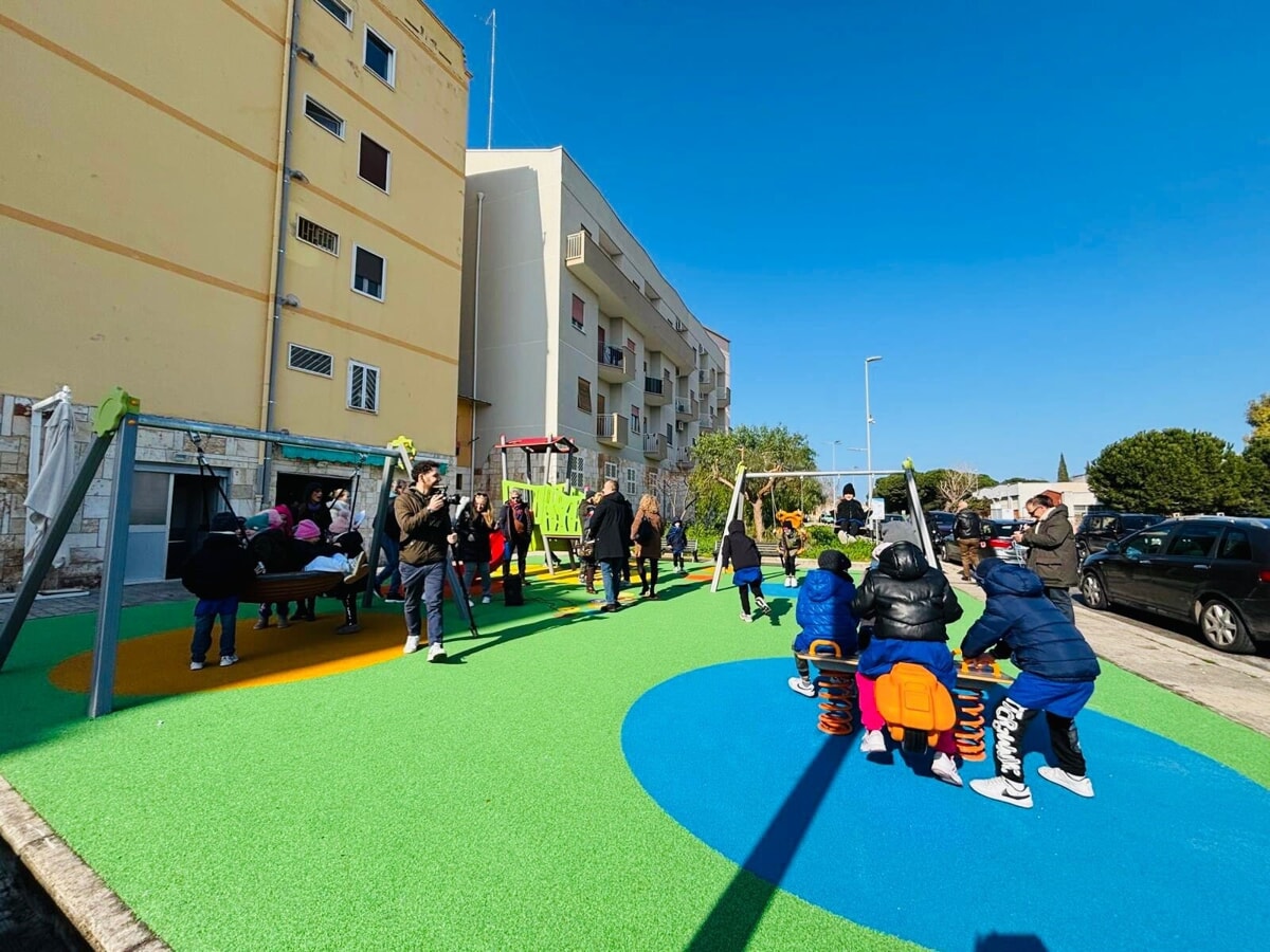 Inaugurata una nuova area giochi al San Paolo: "Tassello di un grande mosaico di interventi" - Bari