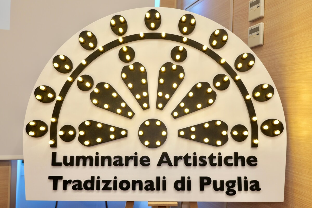 Luminarie artistiche tradizionali della Puglia, dalla Regione un nuovo loro per valorizzare le imprese del territorio - Bari