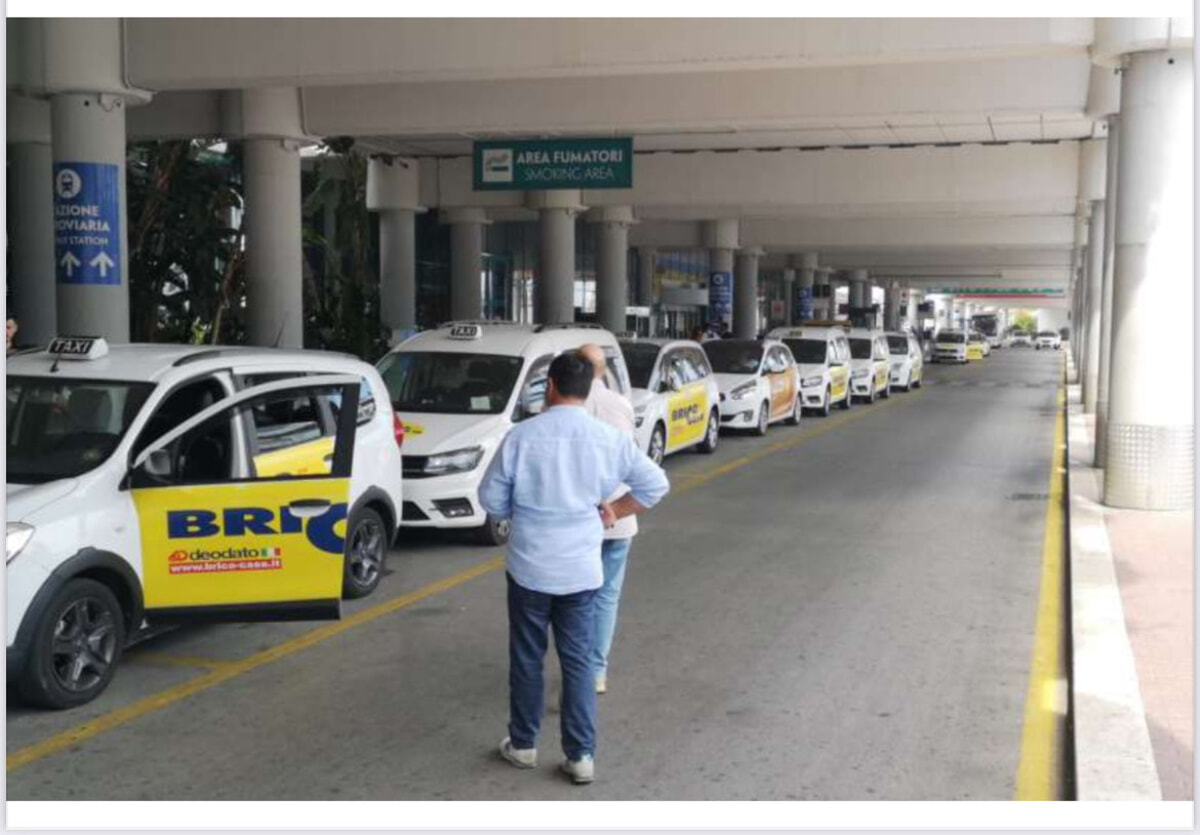 Immagine del post 3195 - Bari Uber Black a Bari, la protesta dei tassisti: "Servono regole uguali per tutti" - Bari