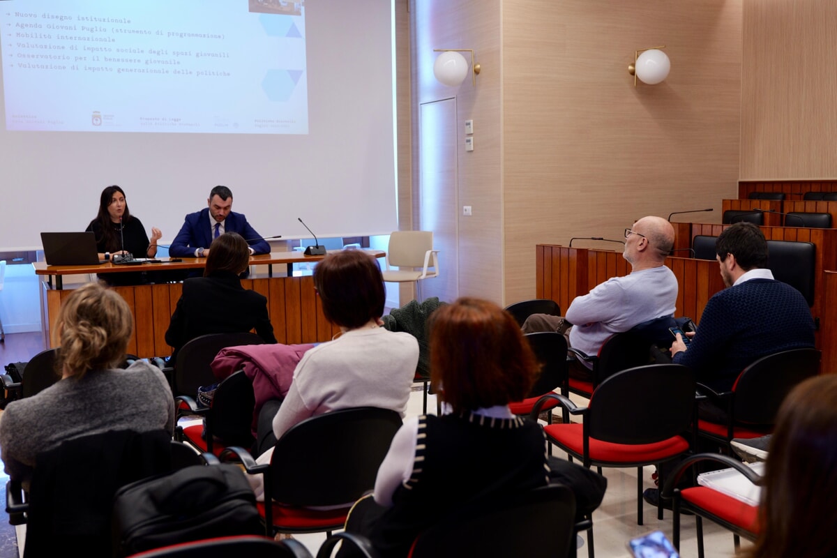 Immagine del post 3184 - Bari In Puglia una legge sulle politiche giovanili: "Azioni incisive a sostegno delle nuove generazioni" - Bari