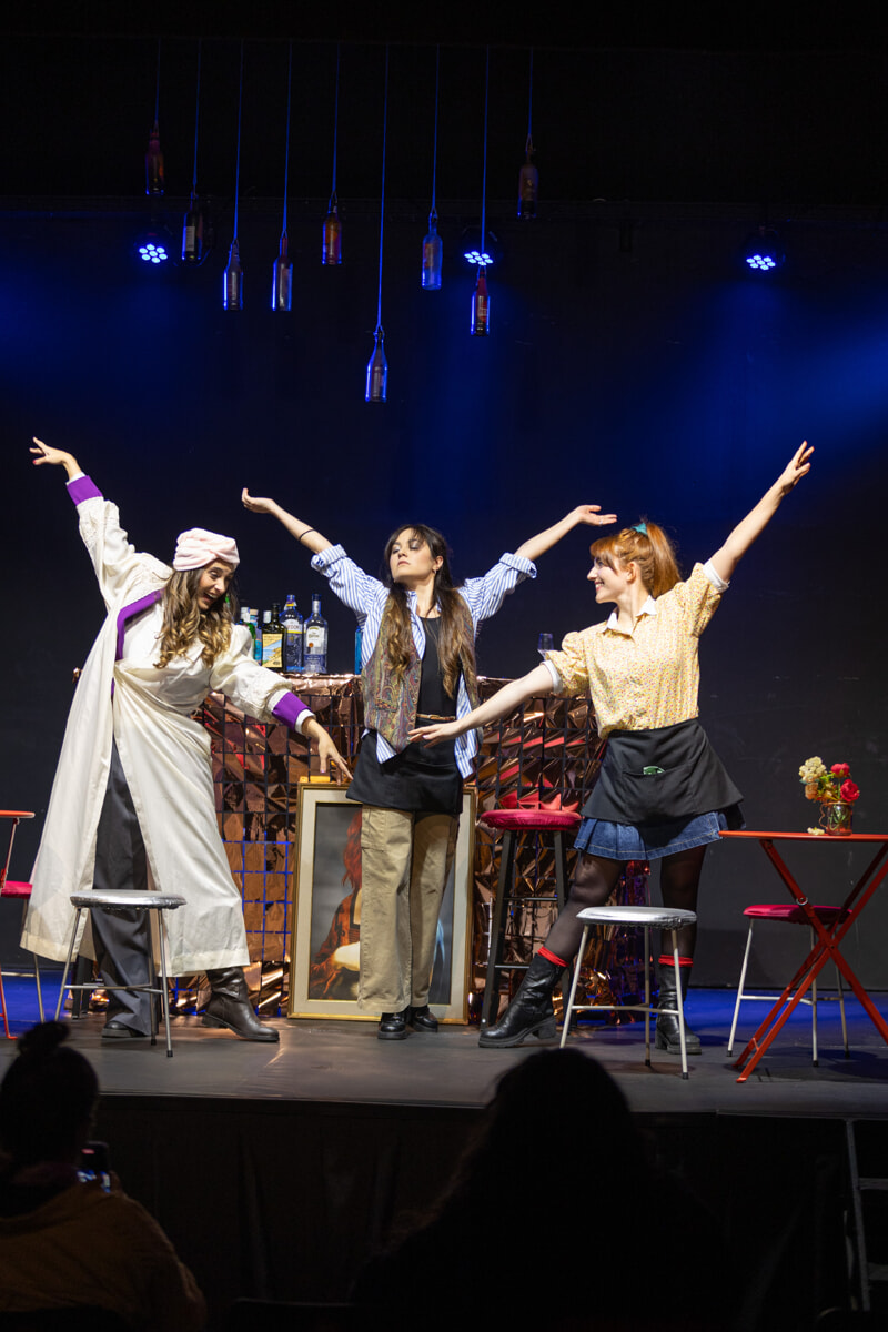 Immagine del post 5168 - Bari Lo show comico-musicale Bar Mooda in scena a Putignano - Bari