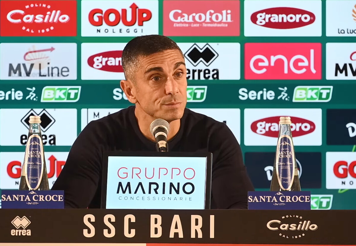 Immagine del post 5203 - Bari Catanzaro-Bari, Longo: "Distorte le mie parole sui fischi. Cercheremo di reagire e riprendere il nostro cammino" - Bari