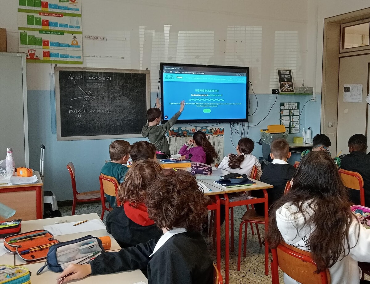 Immagine del post 3259 - Bari Piccoli studenti baresi alla scoperta della scienza: premiata la scuola elementare Marco Polo di Palese - Bari