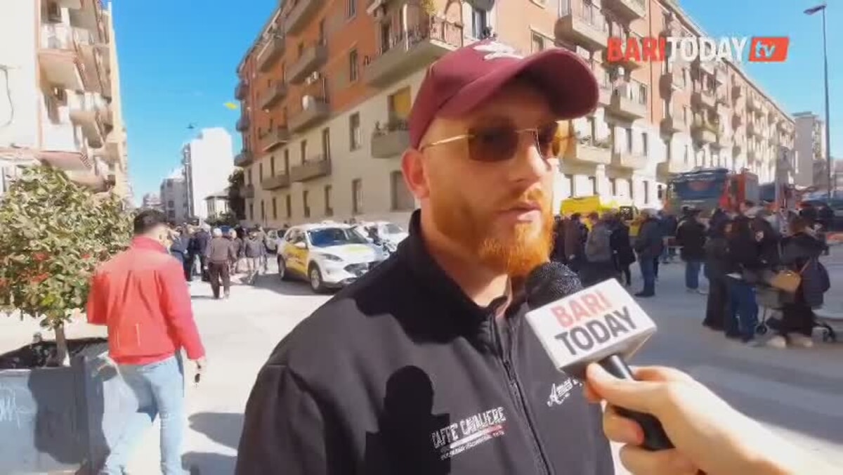 Crollo della palazzina a Carrassi, le voci dei testimoni: "Un boato fortissimo, poi è venuto giù tutto. Le persone scappavano, c'era polvere ovunque" - Bari