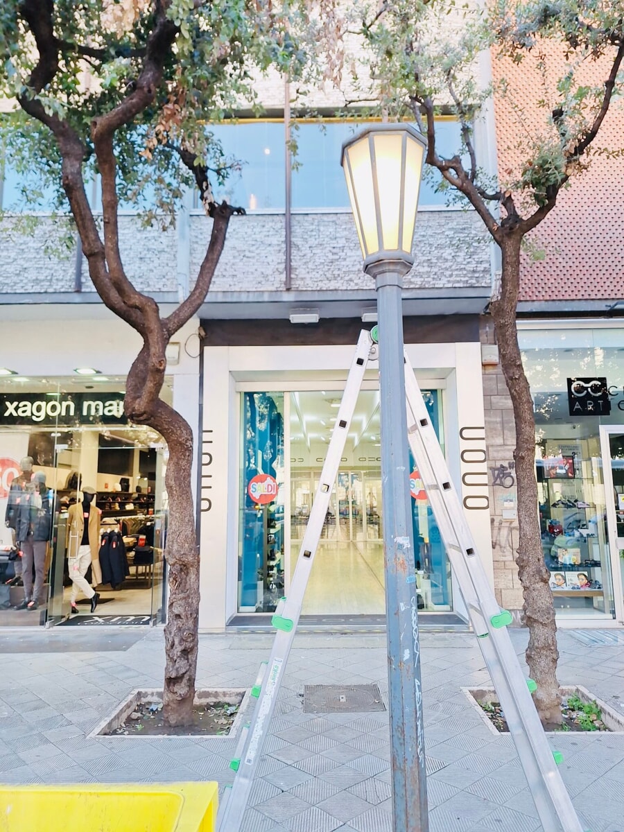 Immagine del post 1555 - Bari Nuova luce in corso Cavour, avanti con la sostituzione delle lampade: "A breve manutenzione conclusa" - Bari