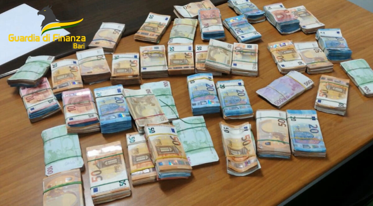 Immagine del post 5322 - Bari Traffico di droga dalla Spagna alla Puglia: scattano sequestri di beni per 2 milioni di euro - Bari
