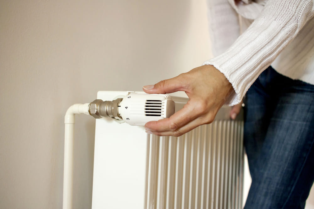 Immagine del post 5397 - Bari Freddo a Bari, prorogato l'uso del riscaldamento domestico: termosifoni accesi fino al 12 aprile - Bari