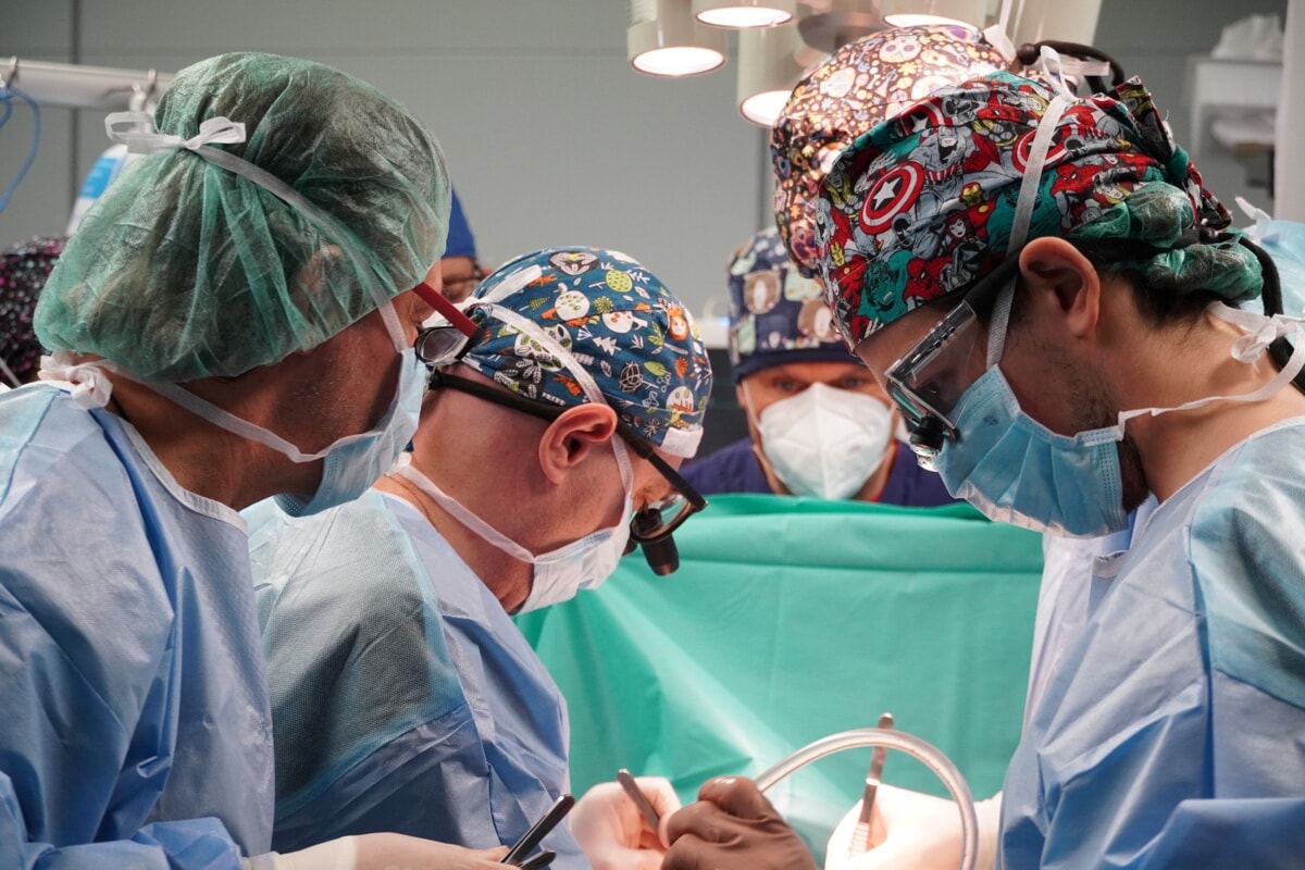 Immagine del post 3855 - Bari Al Policlinico di Bari nuovi robot chirurgici e apparecchiature innovative: "Investimento da 20 milioni" - Bari