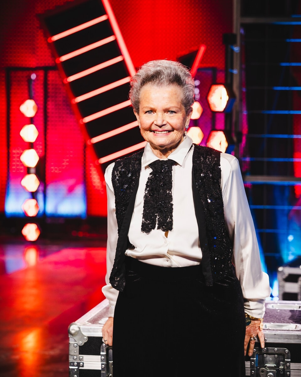 Immagine del post 3561 - Bari Da Bari al palco di The Voice Senior: l'ottantenne barese Elisabetta Stramaglia conquista i giudici del talent show - Bari