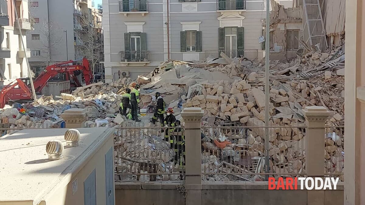 Immagine del post 3594 - Bari Palazzina crollata in via Amicis: analisi anche in laboratorio sui materiali - Bari