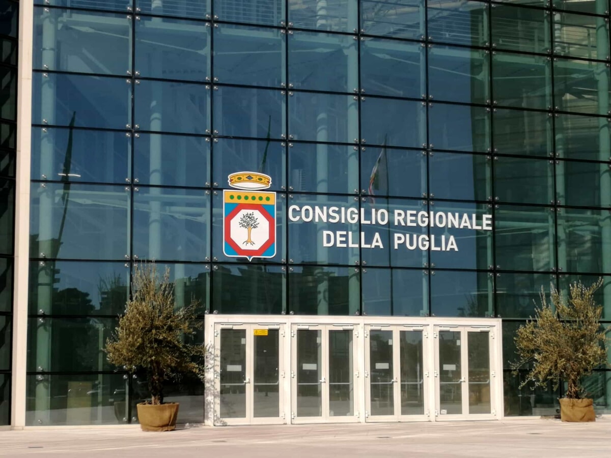Immagine del post 5586 - Bari La Corte Costituzionale dice no al terzo mandato di fila per i presidenti di Regione. Tramonta l'ipotesi Emiliano-tris - Bari