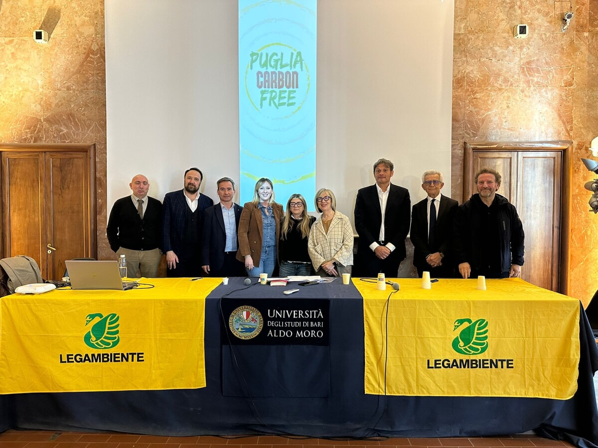 "Puglia Carbon Free", il Comune di Bari firma il protocollo promosso da Legambiente - Bari