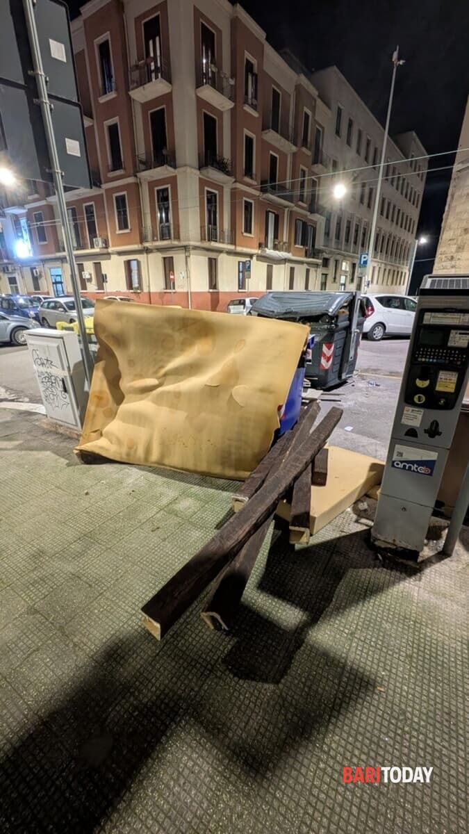 Immagine del post 1907 - Bari Madonnella, "ennesimo abbandono di ingombranti" - Bari